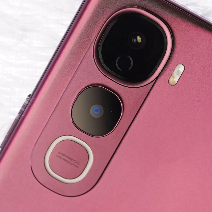 Smartphone Aura Pro